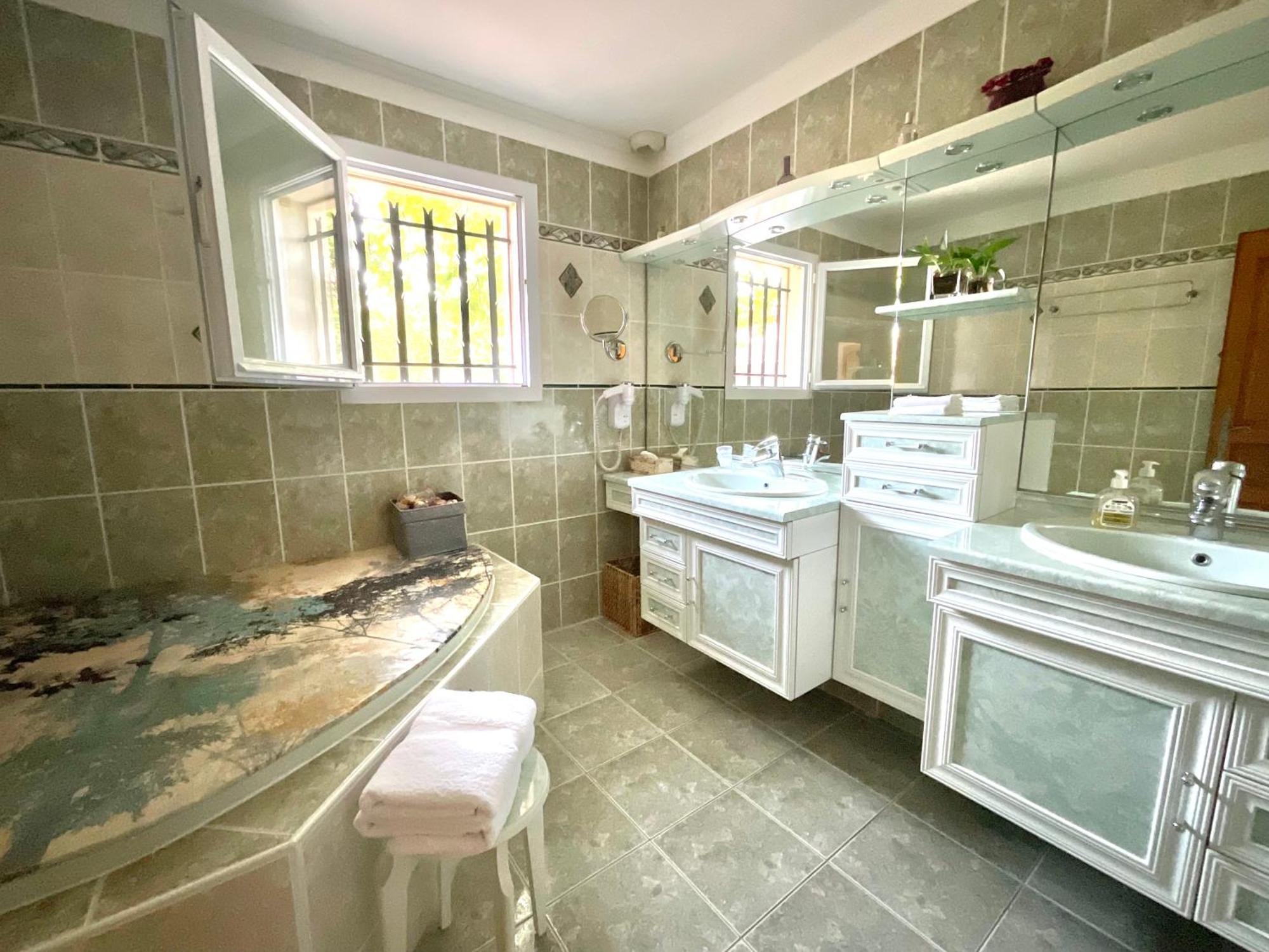 Chambres D'Hotes Les Noisetiers Digne-les-Bains Esterno foto